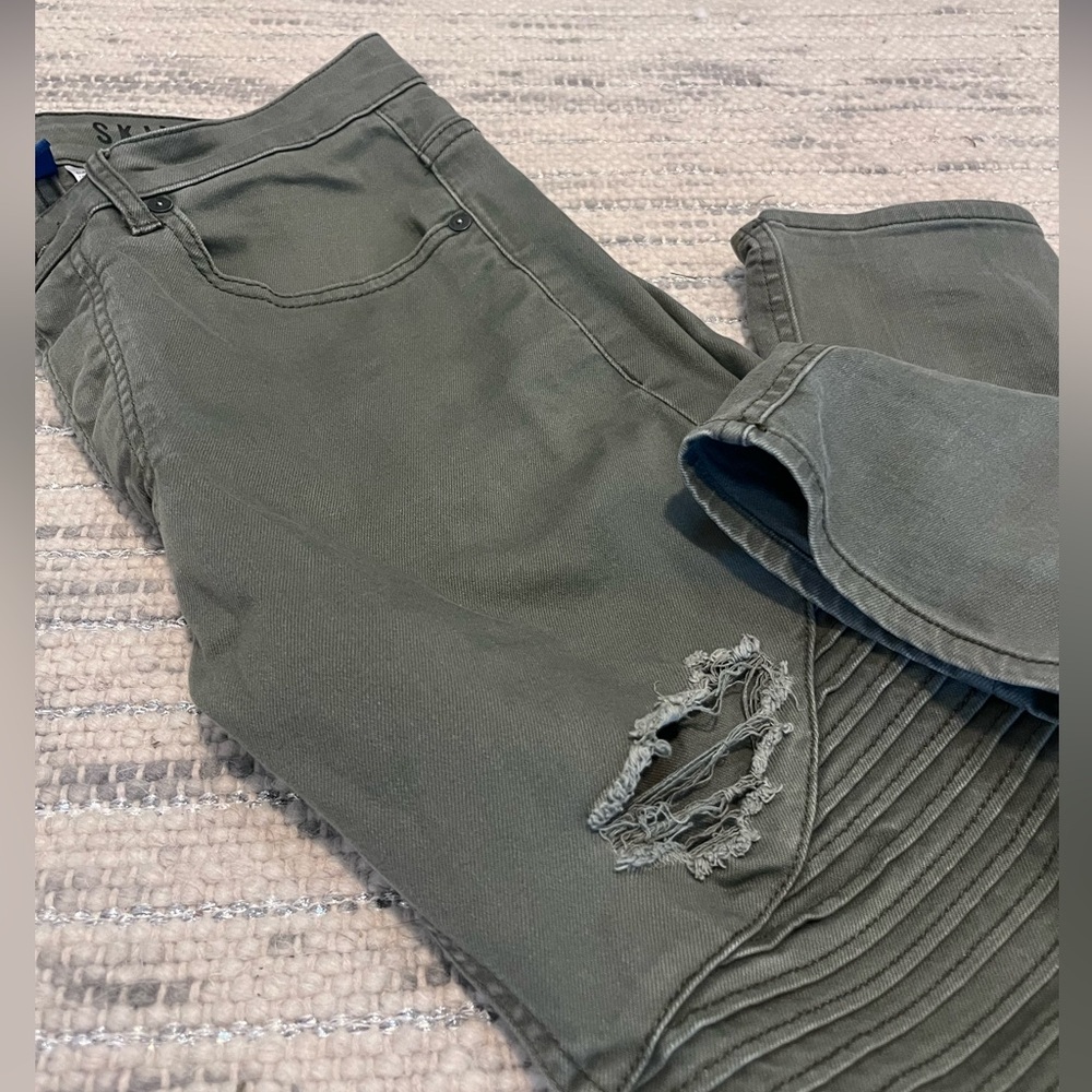 Destructed Skinny Moto Pant